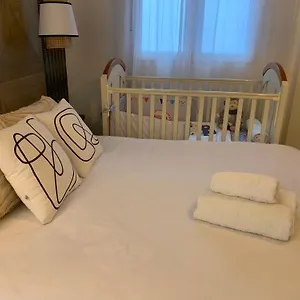 https://apartamentos-la-mariana.es-andalucia.com
